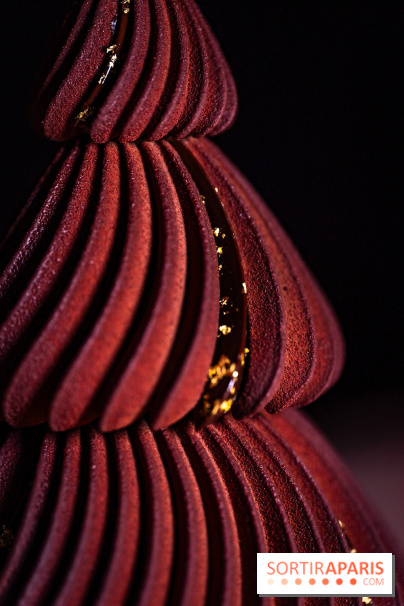 Bûche de Noël Cheval Blanc 2025 : Maxime Frédéric dévoile un sapin exceptionnel - photos