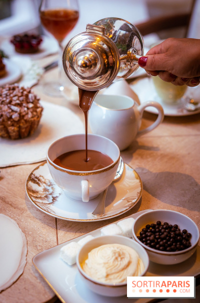Le tea time de Noël du George V 2025, les photos