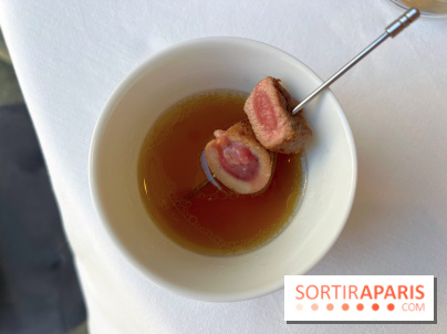 Alliance - Brochette de rognon et petit filet d'agneau de lait, bouillon