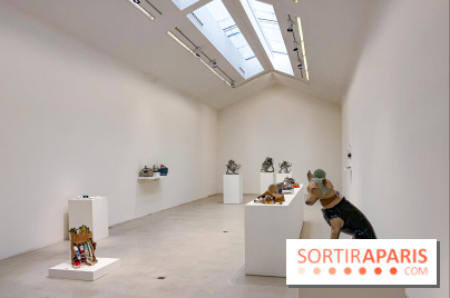 Serena Carone : une exposition dans un monde de faïence et de faux-semblants à la galerie Perrotin