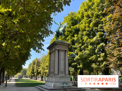 La promenade du Cours de la Reine, une ancienne promenade royale le long des quais de Seine