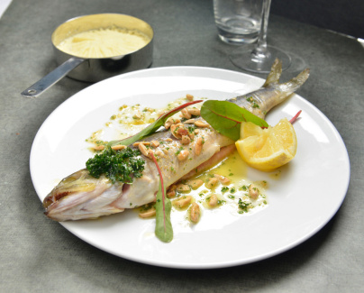 Carte éphémère "Lacs et rivières" dans les Brasseries Flo