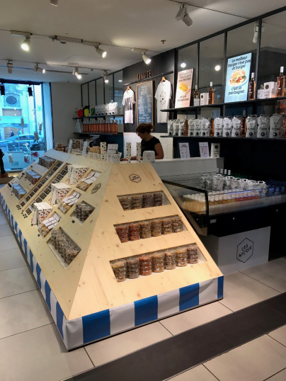 Les Niçois installent un pop-up store "French Riviera" aux Galeries Lafayette