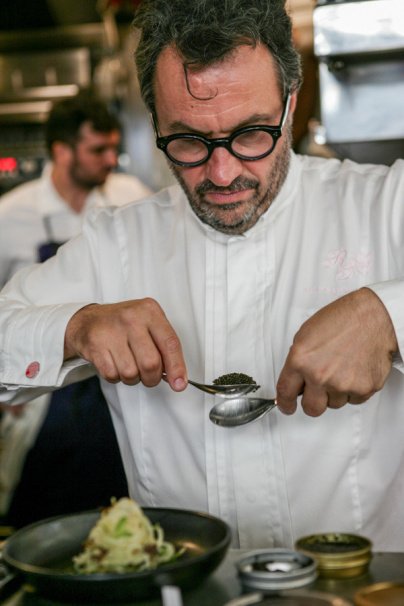 Le Caviar d'Aquitaine est à l'honneur dans les restaurants d'Yves Camdeborde