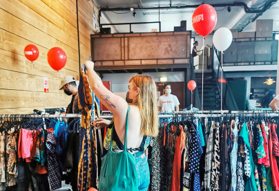 Oh my Frip, la folle friperie vintage au kilo revient à Paris !