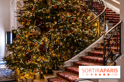 Les plus beaux sapins de Noël à Paris 2024 à découvrir : le Ritz Paris