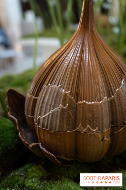 Pâques 2025 : l'oeuf ail noir original du Peninsula Paris 