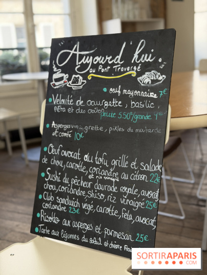 Le Pont Traversé, ce coffee shop douillet à la façade classée, se réinvente