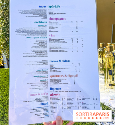 Le superbe rooftop terrasse de Molitor à Paris avec vue sur piscine en mode sunset