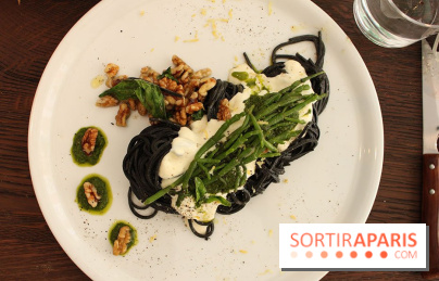 Cicciolina, l'Italie à Paris