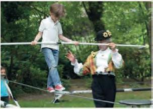 Vog' en Seine : Le funambule Denis Josselin traverse la Seine
