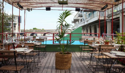 Le Playtime : la péniche terrasse piscine !