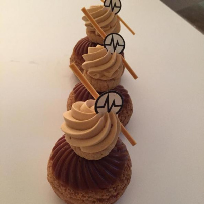 La Pâtisserie de Christophe Michalak, La légendaire religieuse karamel beurre de sel