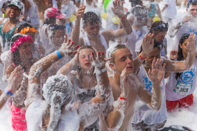 The Bubble Day 2016, la course à bulles déjantée revient à Paris
