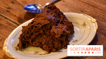 Mamine Batignolles : un resto à tapas façon cuisine de mamie au décor adorablement kitsch à Paris