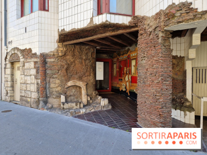 Insolite : Dans le 5e arrondissement, ces faux vestiges romains attisent la curiosité des passants