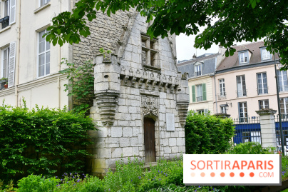 D'où vient cette intrigante façade de la renaissance plantée dans un jardin municipal ?