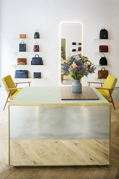 Léo et Violette ouvre son Studio à Paris