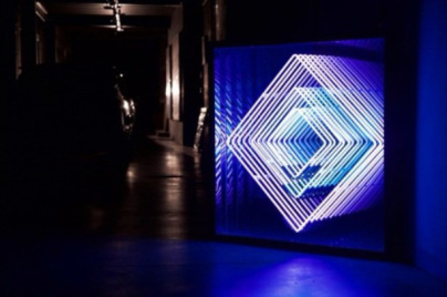 Emmanuelle Rybojad : son expo lumineuse au Royal Monceau