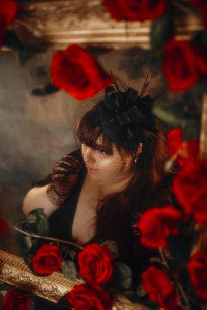 Voyance gratuite à la Boutique du Moulin Rouge ce dimanche avec Amandine Arcs