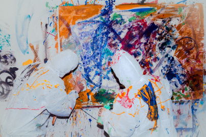 Breush à Paris : vivez l’expérience immersive d’Action Painting dans un cube artistique