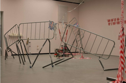 Jesse Darling au Palais de Tokyo : une exposition immersive entre ruines et récits oubliés