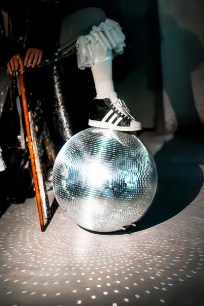 Rien À Fêter : une soirée performance et DJ sets au Consulat Voltaire à Paris
