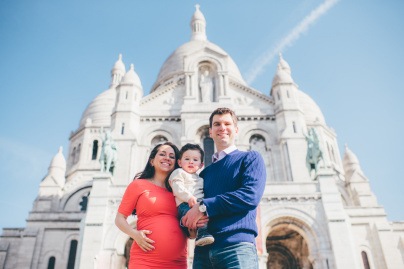 Une séance photo grossesse dans les rues de Paris