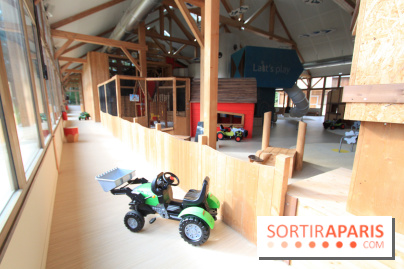 La Ferme et la salle de jeux au Villages Nature