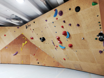 Arkose Didot, la nouvelle salle d'escalade du 14e, lieu de vie éco-responsable 
