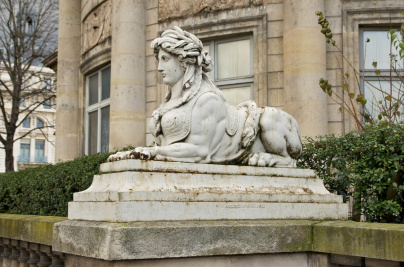 Peut-on visiter l'Hôtel de Salm, le Palais de la Légion d'honneur à Paris ?