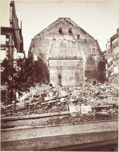 Éphéméride du 27 octobre à Paris : Le Théâtre de la Porte Saint-Martin ouvre, construit en 3 mois !