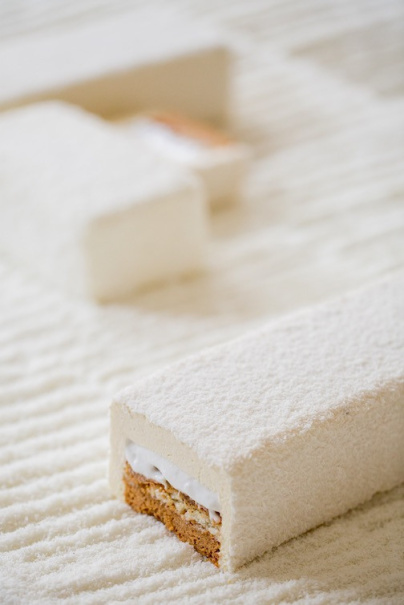 Bûches de Noël 2020 by Cédric Grolet au Meurice