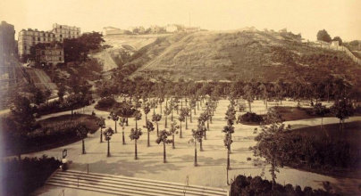 Square Saint-Pierre – 1877 – Photo Louis-Emile Durandelle