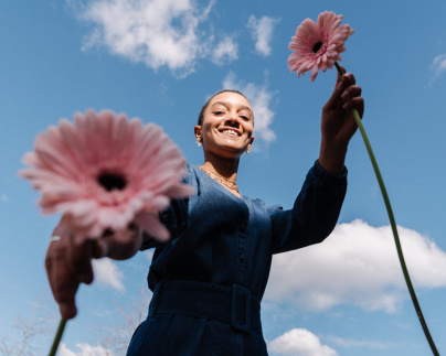 Des bouquets de fleurs offerts aux quatre coins de Paris