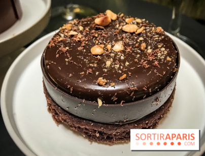 Tea-time Hotel Duo by Kevin Lacote