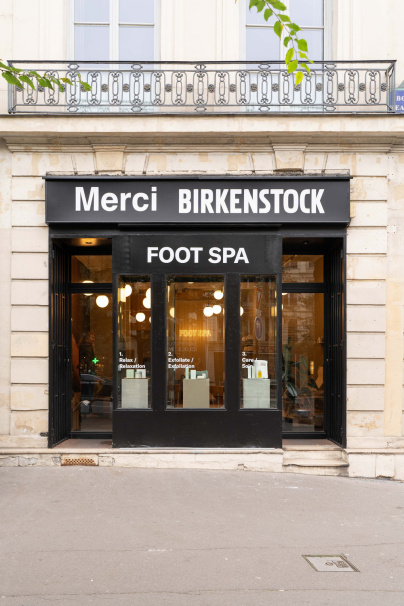 Birkenstock ouvre un spa éphémère pour les pieds dans un concept store à Paris