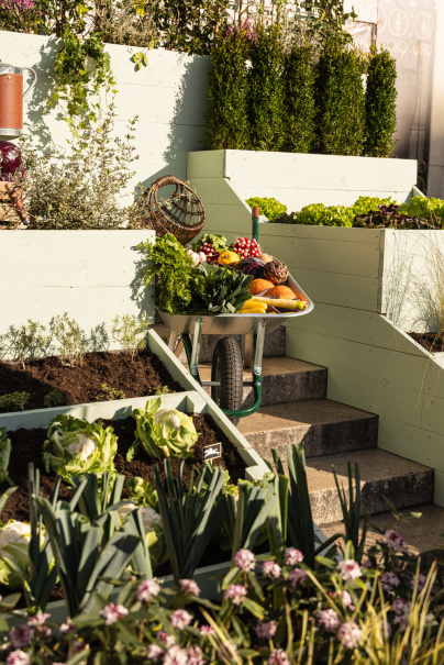 Insolite : Longchamp installe un potager éphémère sur le parvis de l'Opéra Garnier