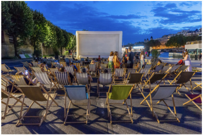 Le cinéma en plein air des Vedettes de Paris avec vue sur la tour Eiffel - films et réservations