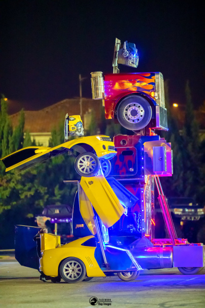 Insolite : un show de Monster Trucks, freestyle moto et Transformers débarque près de Paris