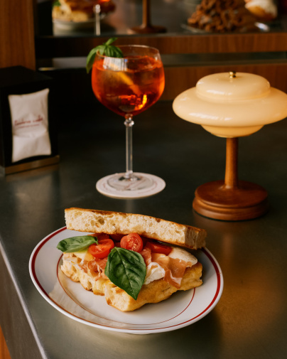 Paolina caffè : le comptoir milanais gourmand à Paris, du café italien à l’aperitivo