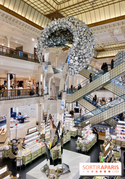 Sangam : l'installation monumentale de Subodh Gupta au Bon Marché Rive Gauche