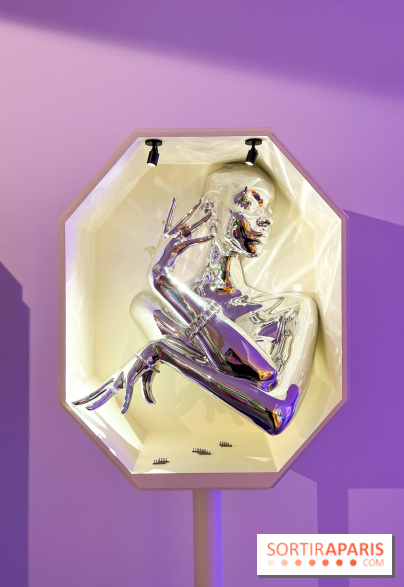 Découvrez le pop-up store immersif gravé Swarovski, dans le Marais