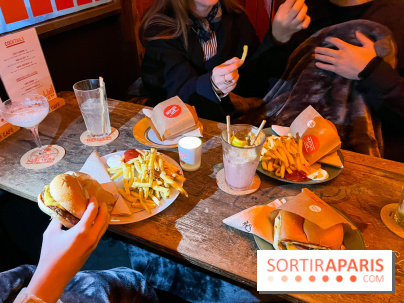 HEATTECH CAFÉ : la terrasse la plus chaude de Paris signée UNIQLO, au Café Chéri(e)