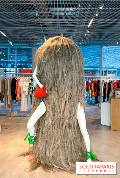 Paris à Poil(s) : carte blanche à l'artiste Charlie Le Mindu qui recoiffe la Samaritaine