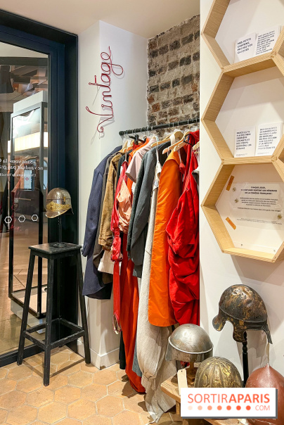 Insolite : la Comédie Française organise une vente hebdomadaire de ses anciens costumes à Paris