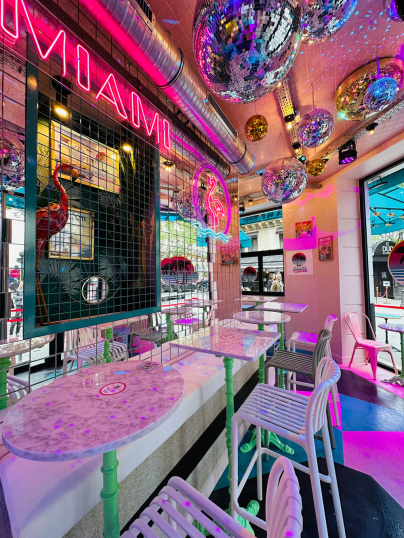 A unique location: the Miami Boulevard (Terrace / Bar-club & Brunch ...