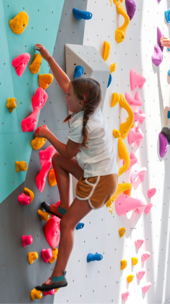 L'escalade chez Climb Up Paris Porte d’Italie et Climb Up Aubervilliers : 