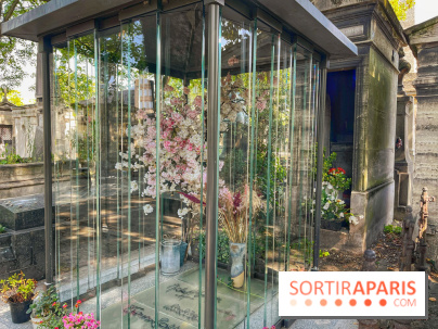 Cette tombe au Cimetière de Montmartre forme un petit arc-en-ciel au soleil, découvrez laquelle