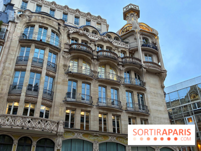 Que cache cette façade Art nouveau et ce toit en forme de bouchon de champagne ?